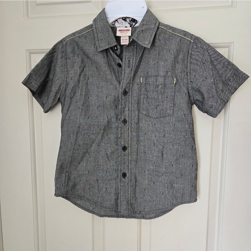 2/$15 Mossimo button down size 4/5